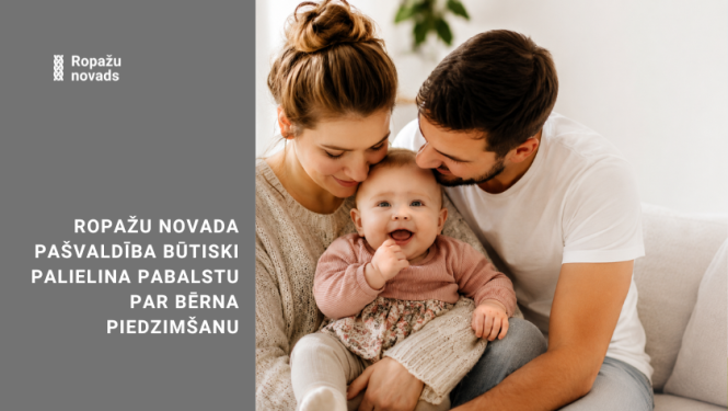 ģimene ar mazu bērnu