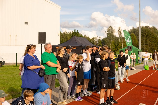 Ropažu stadiona svētki