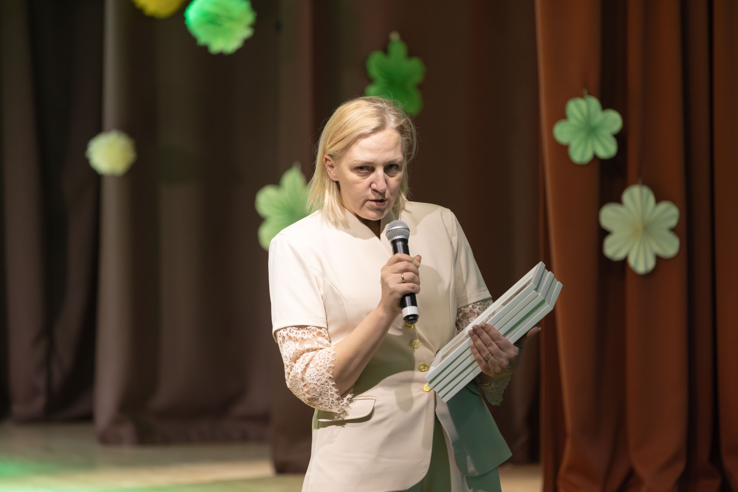 PII "Annele" jubileja, sveikšana