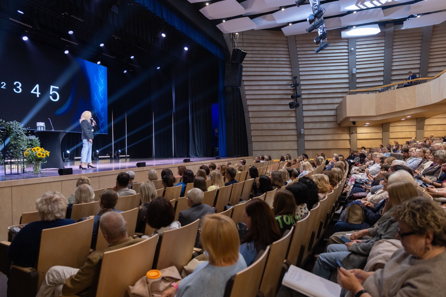 Ropažu novada pašvaldības izglītības darbinieku konference "Dabiskā intelekta spēks: radošums, emocijas, prāts"