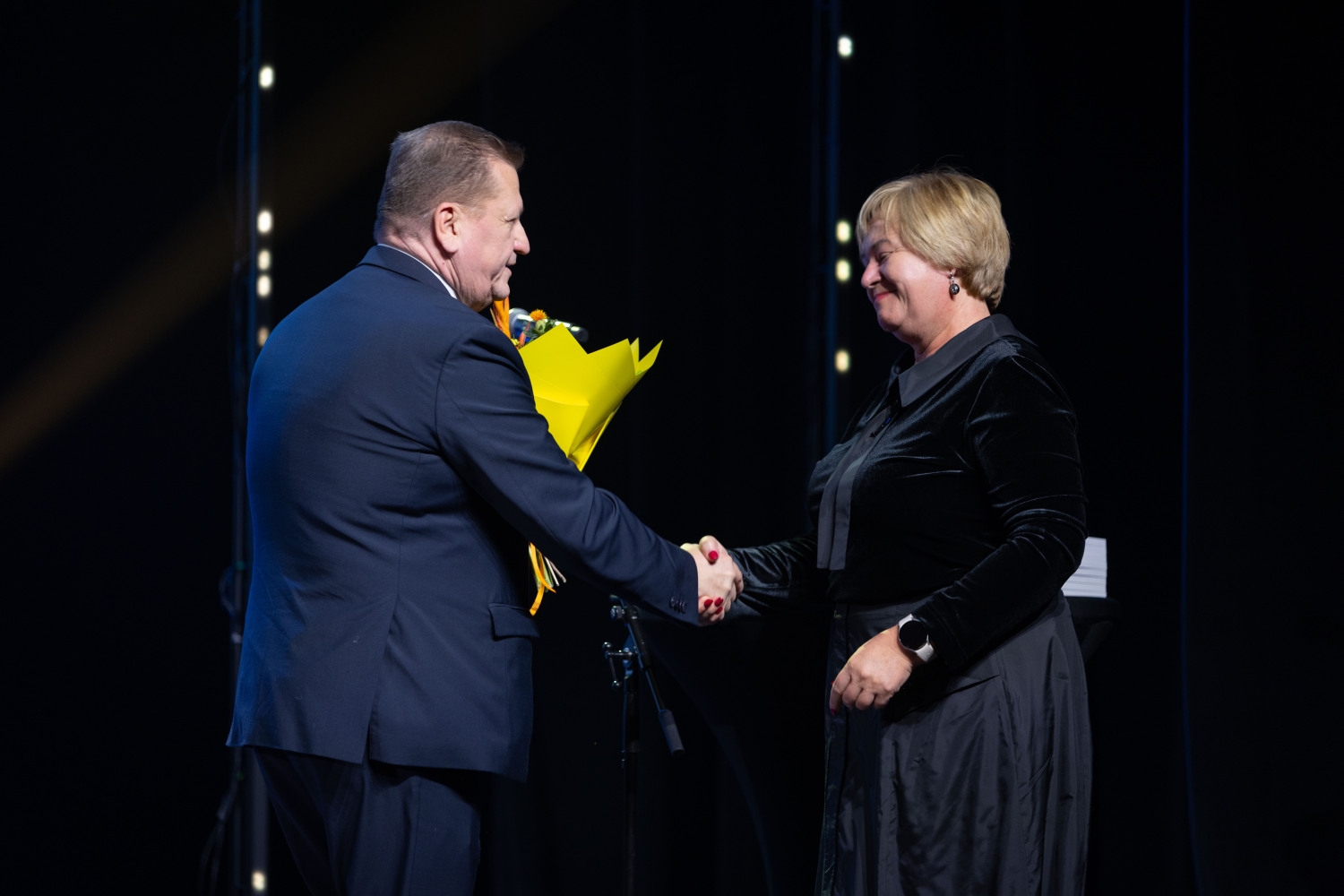 Sumināti pašvaldības balvas "Ropažu novada gada pedagogs" saņēmēji