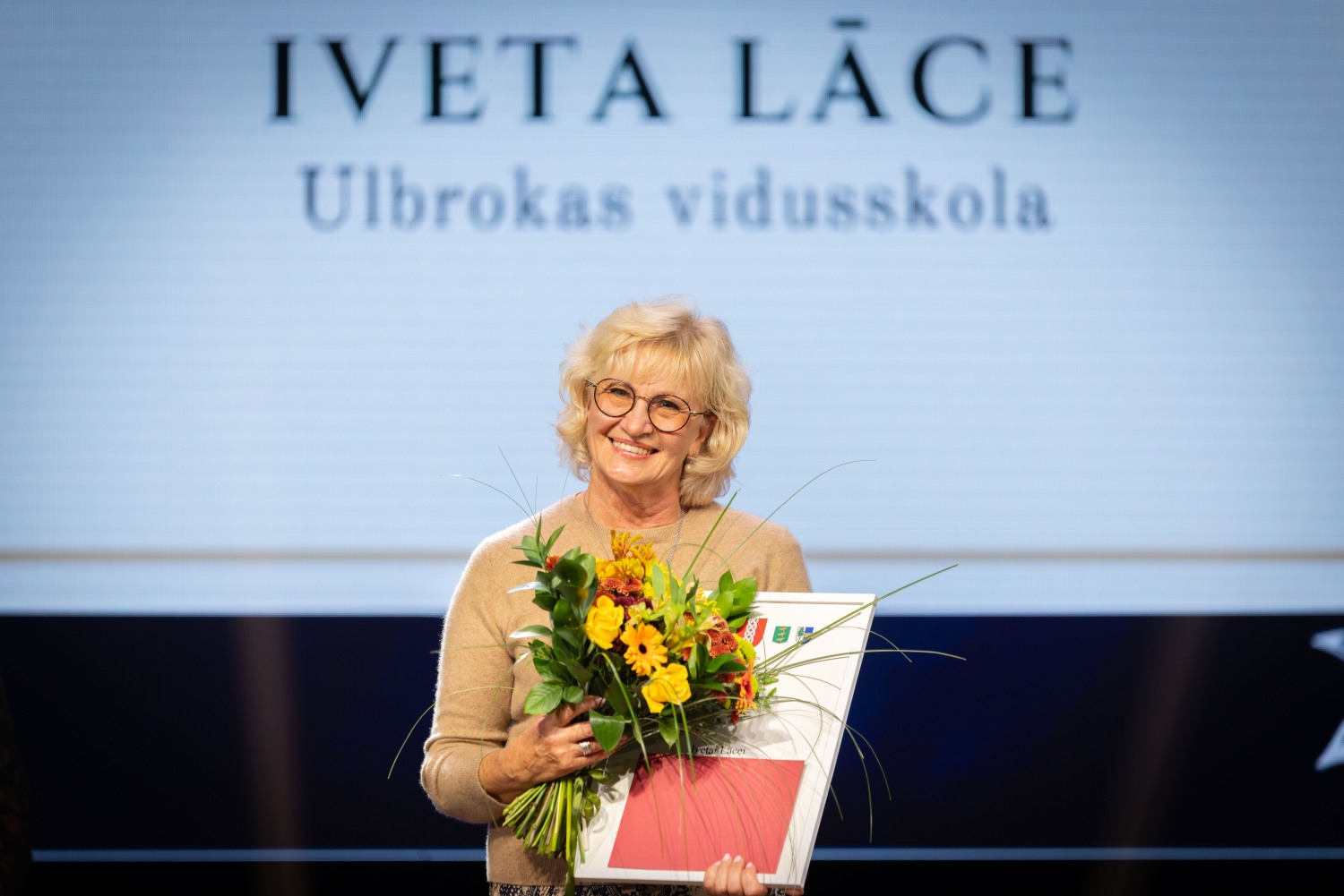 Sumināti pašvaldības balvas "Ropažu novada gada pedagogs" saņēmēji