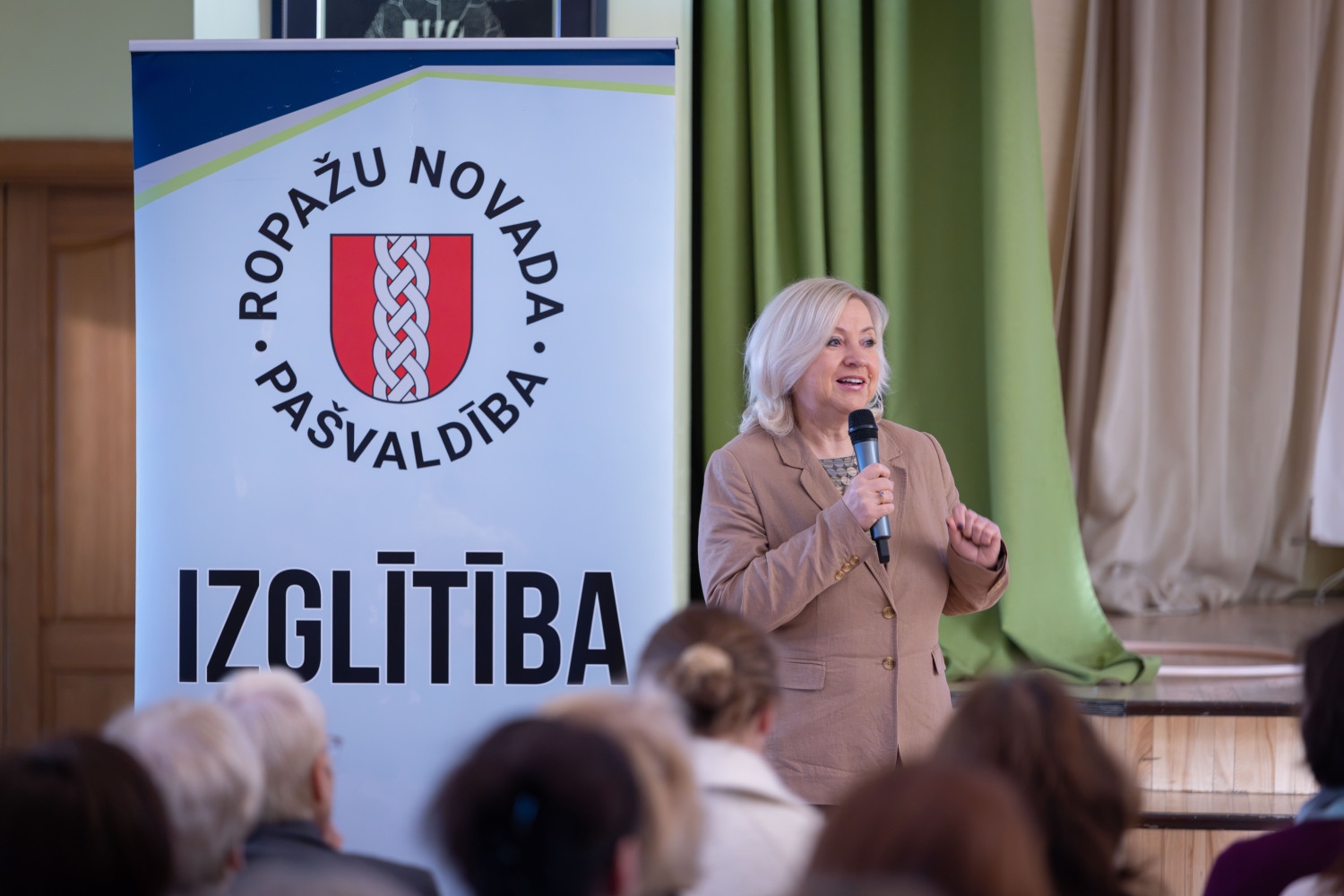 Ropažu novada skolotāju un atbalsta personāla metodiskā diena 19.oktobrī   "Pamanīt. Attīstīt. Izaicināt." 