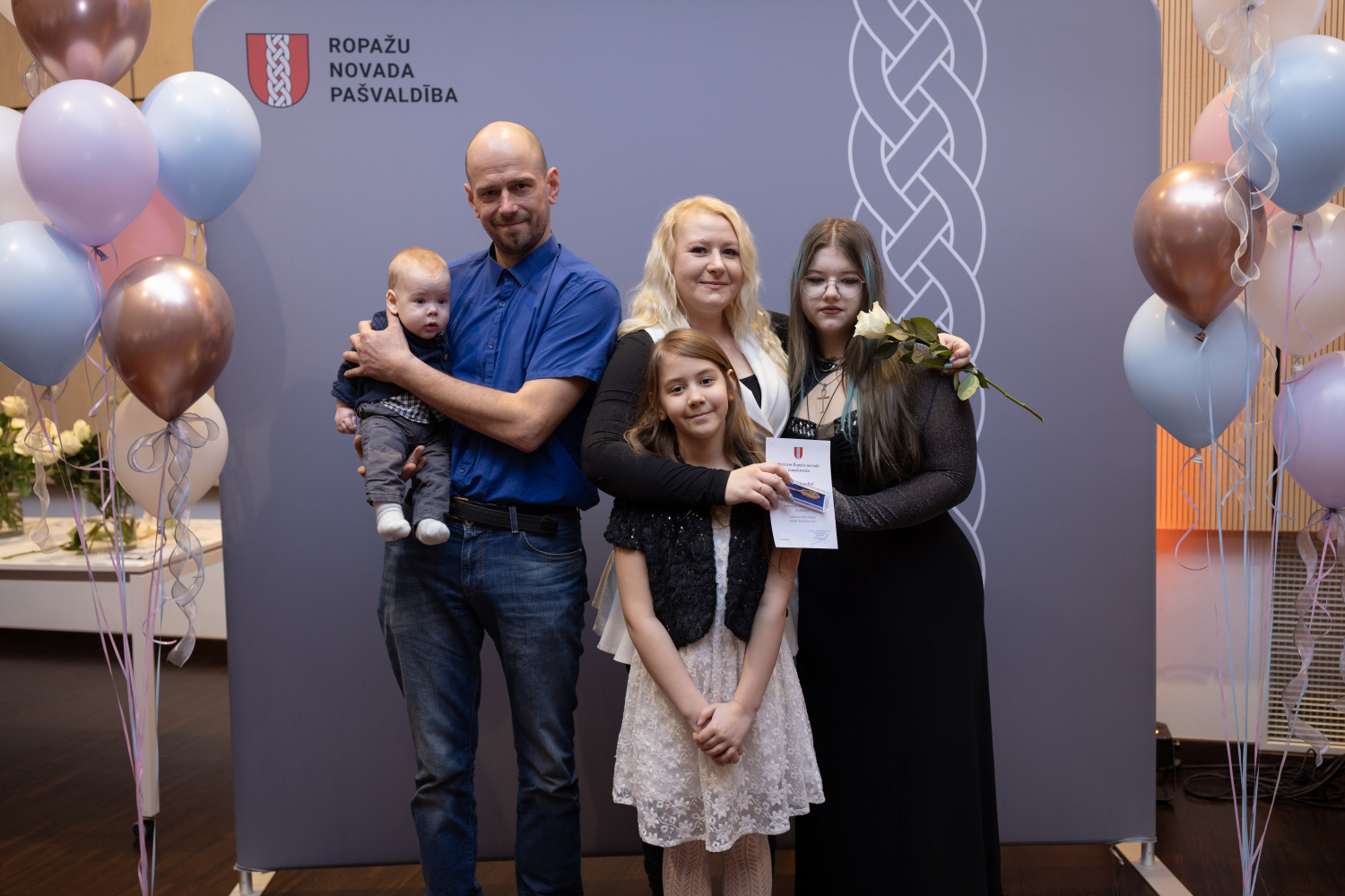 Sudraba karotīšu pasniegšanas pasākums Ropažu novadā deklarētajiem bērniņiem