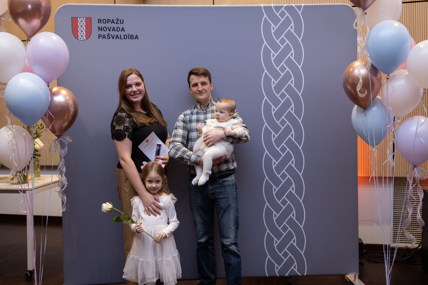 Sudraba karotīšu pasniegšanas pasākums Ropažu novadā deklarētajiem bērniņiem