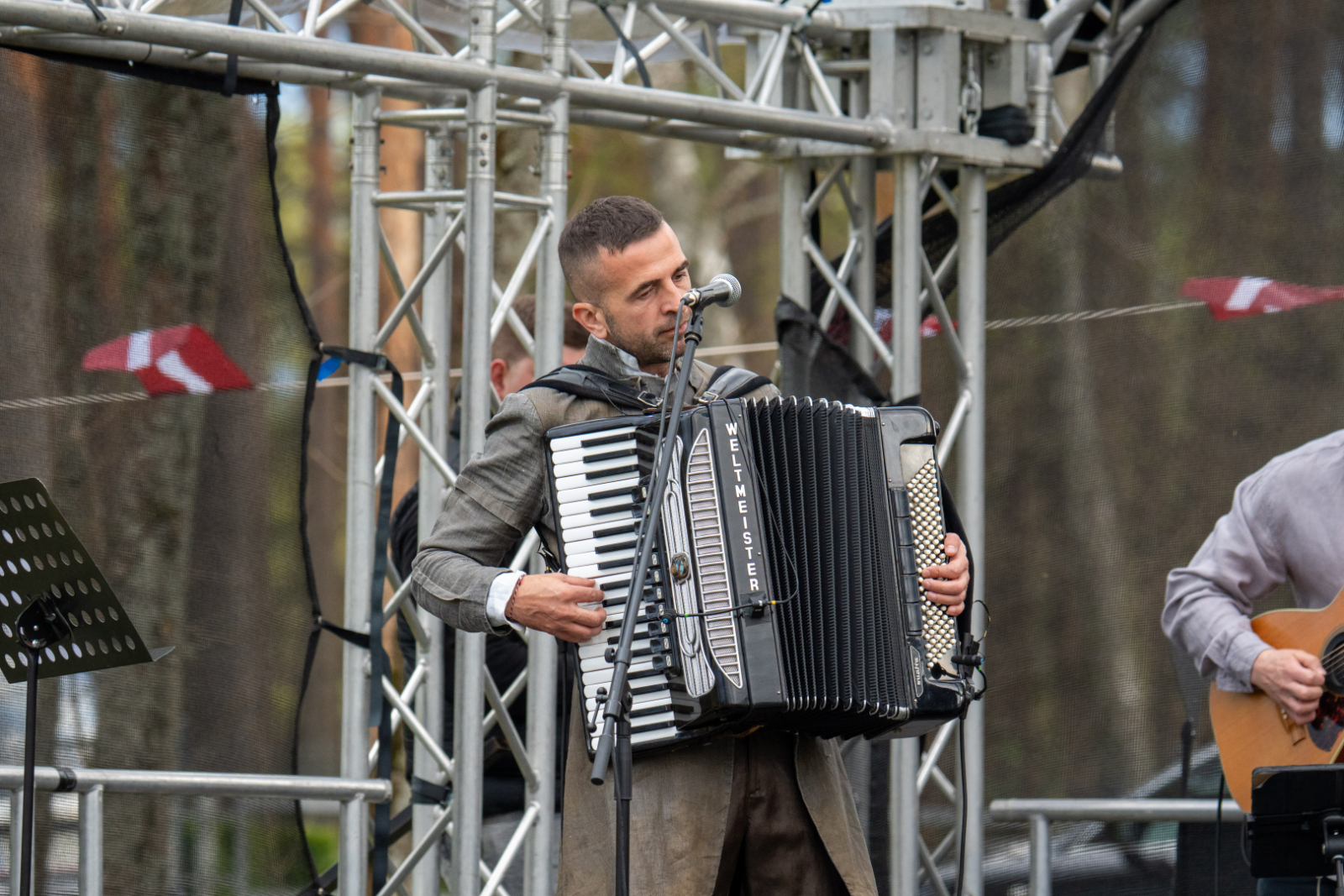 Pie Berģu Mūzikas un mākslas pamatskolas Upesciemā
