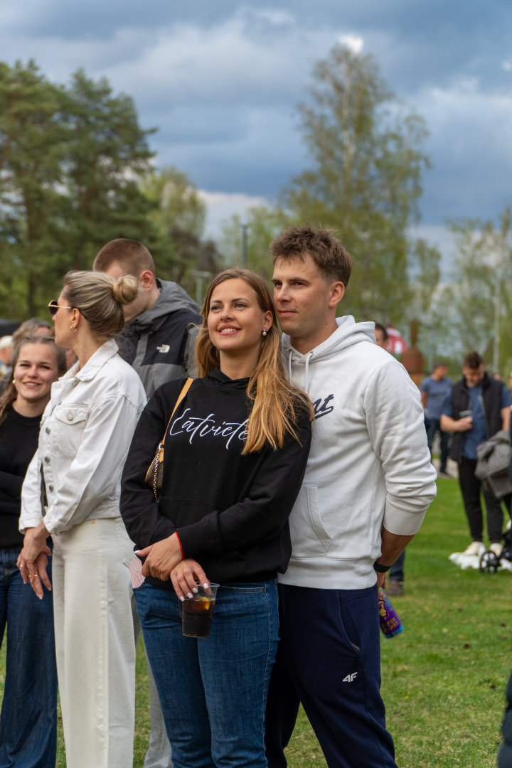 Pie Berģu Mūzikas un mākslas pamatskolas Upesciemā