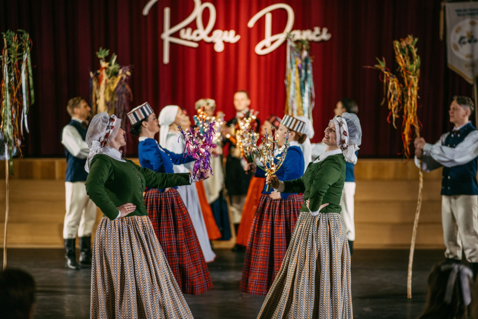 koncerts Rudzu danči, dejotāji