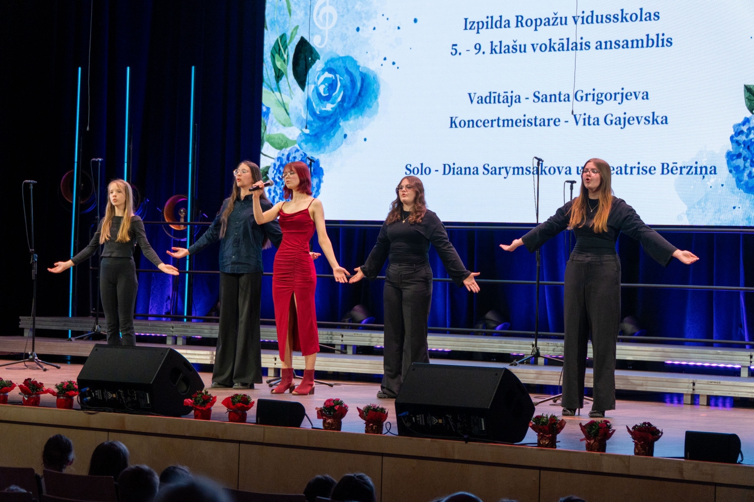 Ģimenes dienas koncerts "Man dziesmiņu nepietrūka"