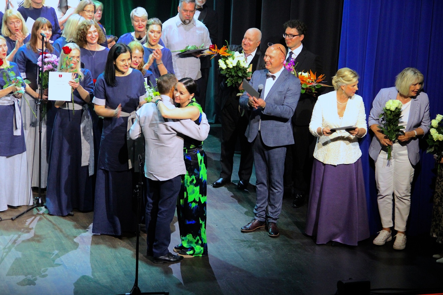 Jauktā kora "Ulbroka" jubilejas koncerts "40 pavasarus vienoti dziesmā"