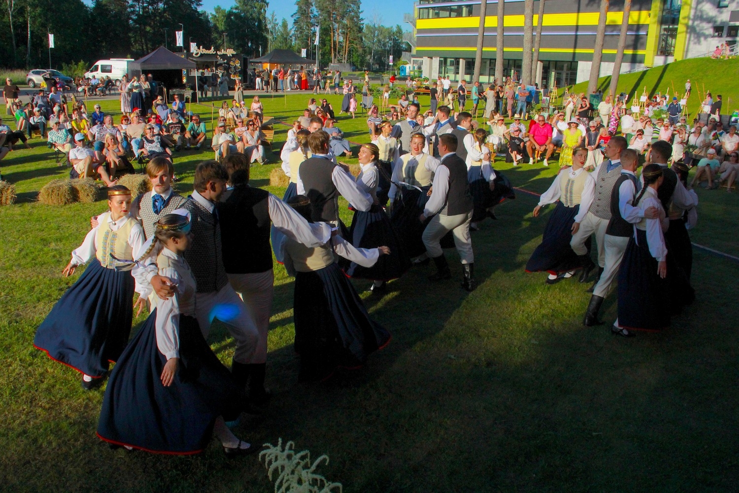 Ielīgošana Upesciemā