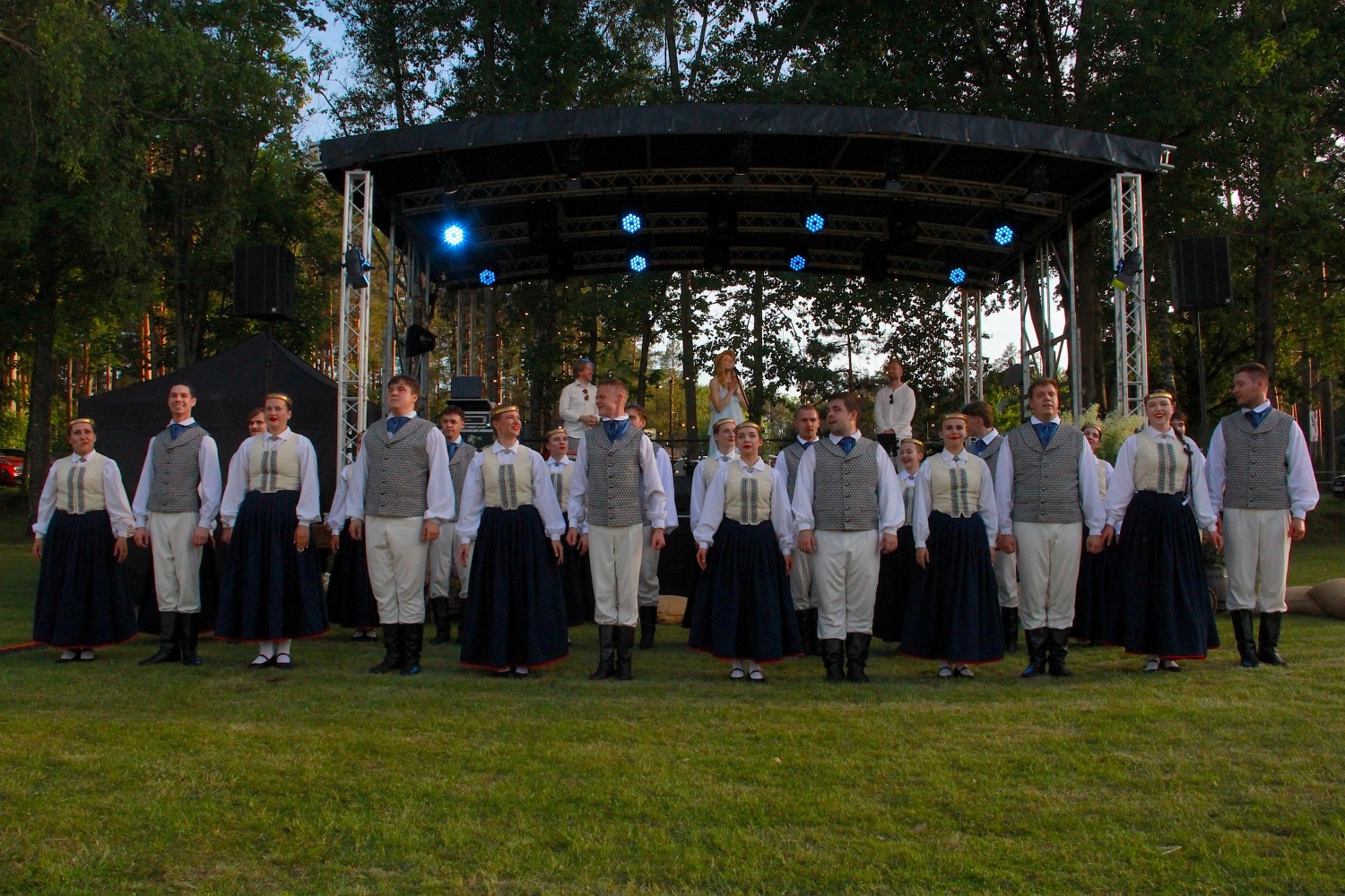 Ielīgošana Upesciemā