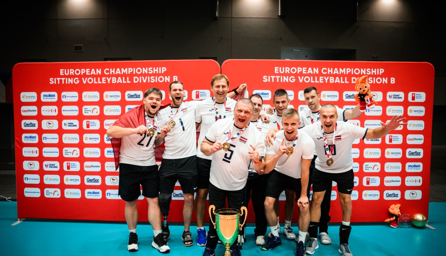  Latvijas sēdvolejbola izlase triumfē Eiropas čempionāta B divīzijā