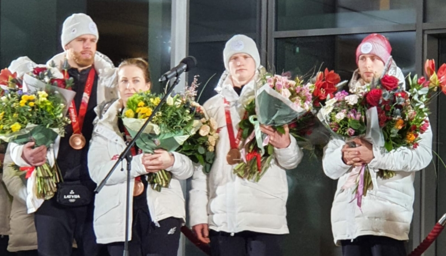 Sagaidām mājās ropažniekus, Olimpiskos medaļniekus Mārtiņu Botu un Robertu Plūmi! 