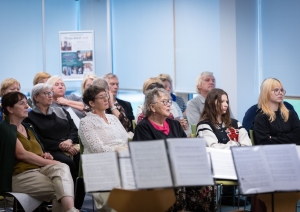Dzejas un mūzikas vakars "Noķert mirkli. Dzeja, ota un ukulele"