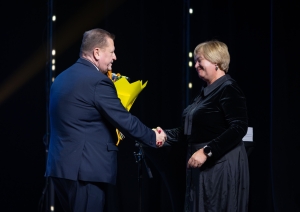 Sumināti pašvaldības balvas "Ropažu novada gada pedagogs" saņēmēji