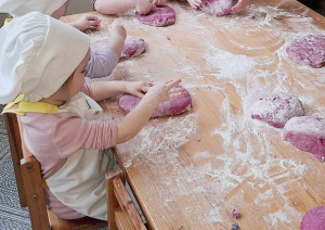 Turpina īstenot ESF+ projektu pirmsskolas izglītības iestādē “Knābis”
