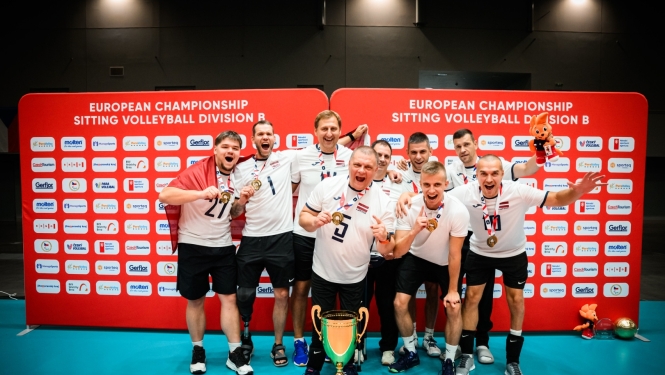  Latvijas sēdvolejbola izlase triumfē Eiropas čempionāta B divīzijā