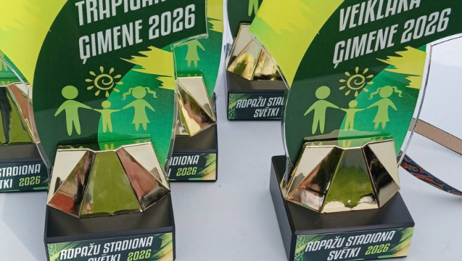 Stadiona svētki 2026, kausi