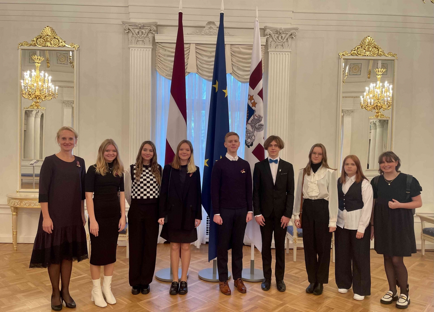 Berģu Mūzikas un mākslas pamatskolas skolēni apmeklēja Rīgas pili