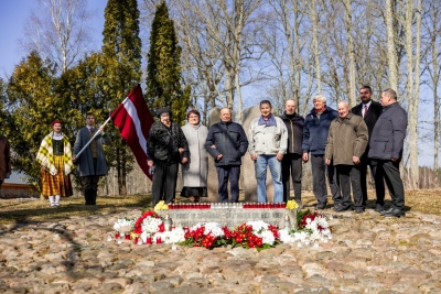 Komunistiska genocida pasakums Ropažos