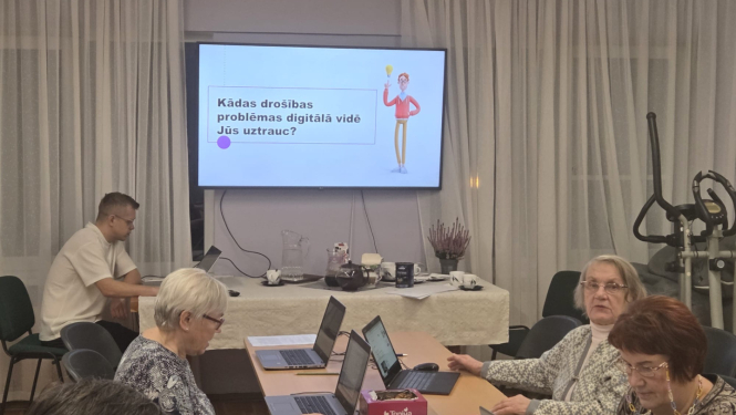 Digitālo prasmju nodarbības