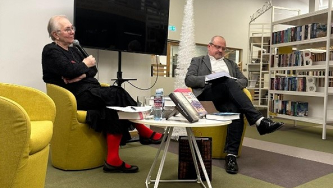 Ciklā “Domātājs un darītājs” Ulbrokas bibliotēkā viesojas rakstnieks Guntis Tālers