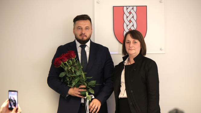 Izpilddirektors un domes vadītāja