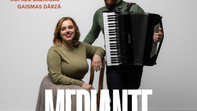 Duets MEDIANTE Ropažu Gaismas dārzā