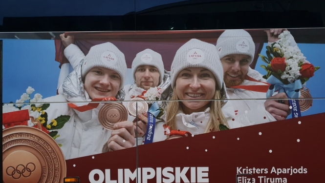 Sagaidām mājās ropažniekus, Olimpiskos medaļniekus Mārtiņu Botu un Robertu Plūmi! 