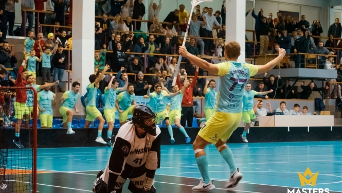 Pirmajās izslēgšanas spēlēs florbola virslīgā rezultāts 1:1