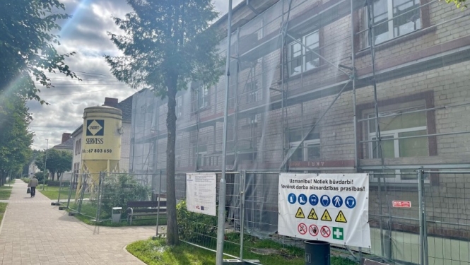 Vangažu pilsētā turpinās daudzdzīvokļu ēku renovācijas projekti
