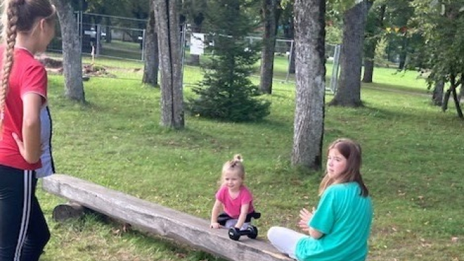 Aizvadīts šīs sezonas pēdējais fizisko aktivitāšu pasākums “Veselība un prieks darbojoties kopā”