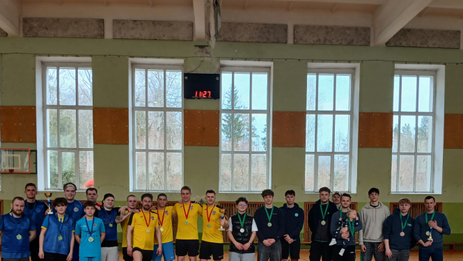 Pavasara kauss telpu futbolā, bilde, kur komandas kopā