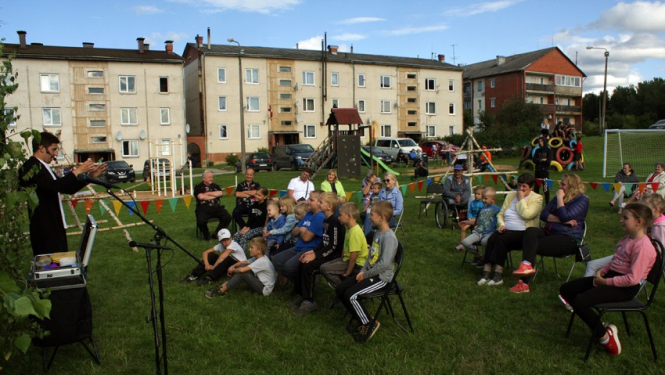 Prieks par izklaidi un koncertu Tumšupē