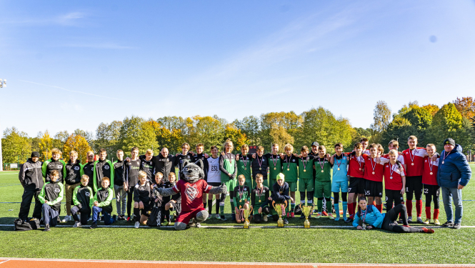 FK "Valor" 3. vieta Latvijas Ādas bumbas turnīrā
