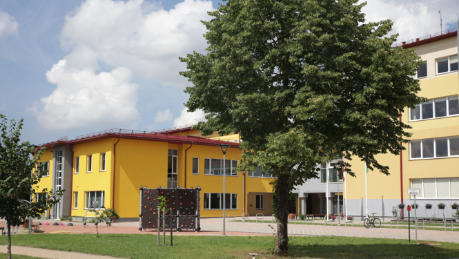 Ulbrokas vidusskolas piebūve