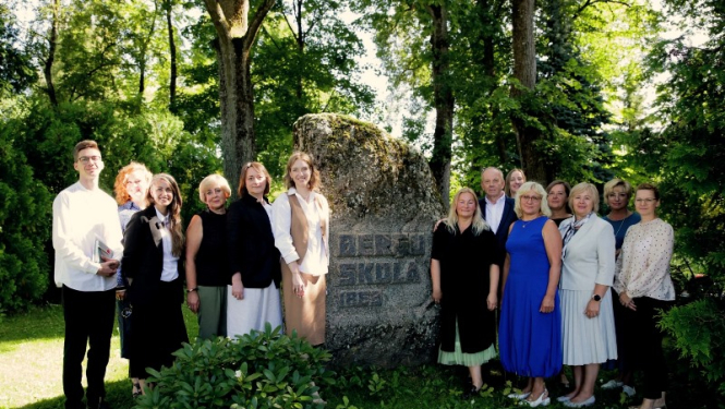 Kultūras ministre viesojas Ropažu novadā