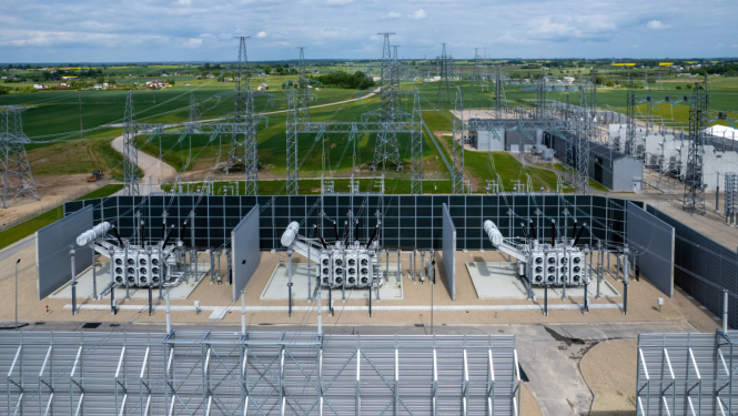 Vienotā sirdspukstā ar Eiropu – Baltijas valstis veiksmīgi pievienojušās Eiropas energotīklam