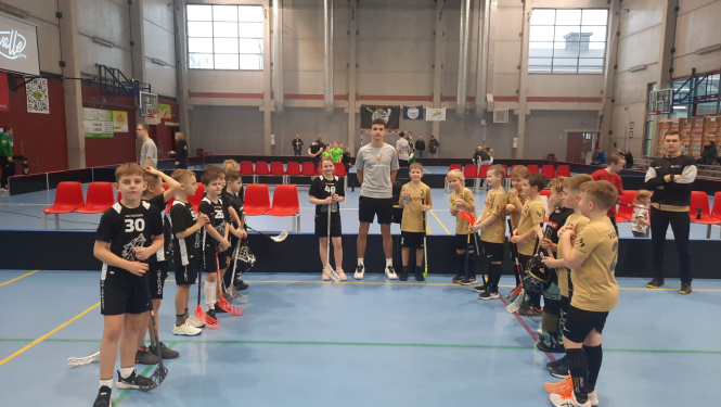 Vangažu florbolisti