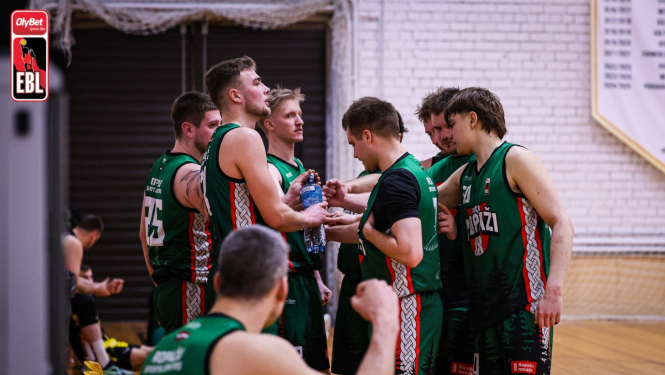 Ropažu basketbola komanda