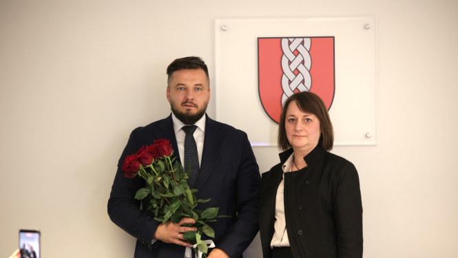 Izpilddirektors un domes vadītāja