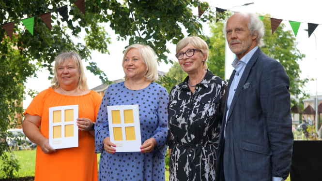 āra skatuve Ropažos