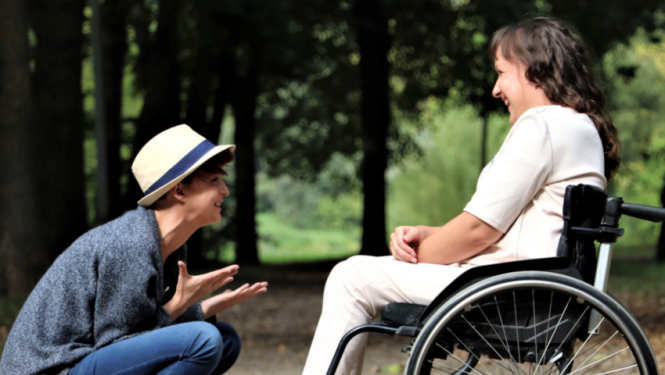 Sabiedrībā balstītie pakalpojumi kļuvuši pieejamāki cilvēkiem ar invaliditāti