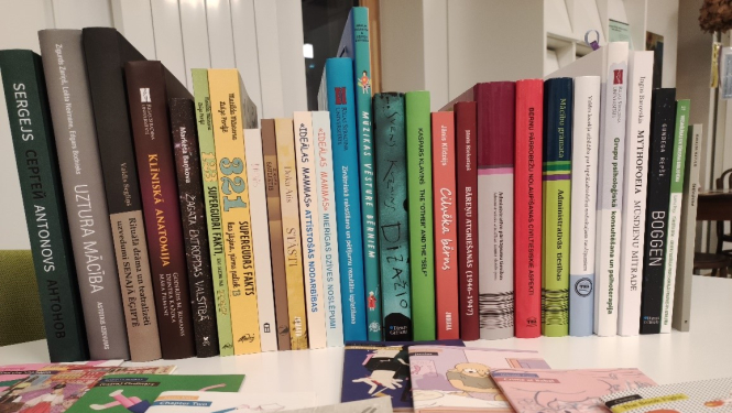 KM grāmatu iepirkums