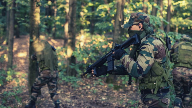 15. septembrī Zaķumuižā un 16. septembrī Ropažos būs skatāma militārās tehnikas, ieroču un cita veida karavīru ekipējuma izstāde