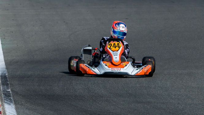 Tomass Štolcermanis izcīnījis pasaules čempiona titulu kartingā