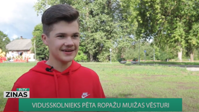 Ropažu vidusskolas 12.klases skolnieks pēta Ropažu muižas vēsturi
