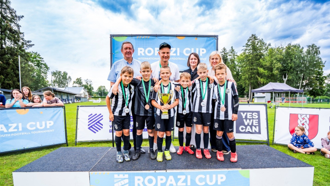 Valor sporta komanda un domes vadība