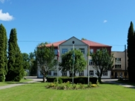 Ropazu vidusskola